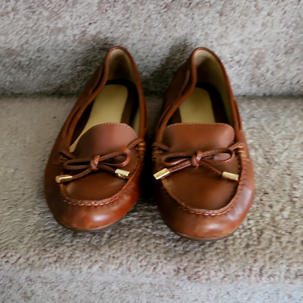 MICHAEL KORS WOMEN'S LEATHER LOAFERS